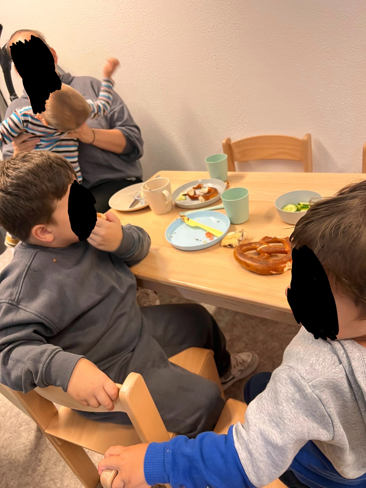 Austausch mit der Sozialbehörde Hamburg in der MuKi-Gruppe - Bild 1